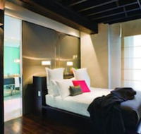 Establishment Hotel - Accommodation Newcastle