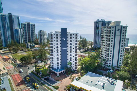 Alexander Holiday Apartments - Accommodation Newcastle 4