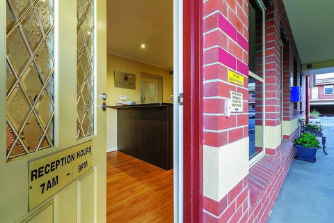 Lake Inn Ballarat - Accommodation Newcastle 4