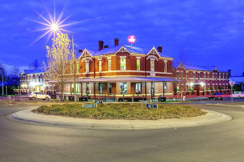 Lake Inn Ballarat - Accommodation Newcastle 2