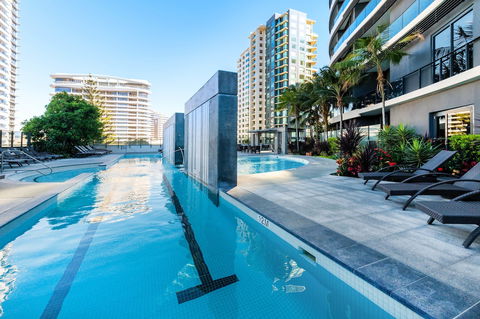 Peppers Broadbeach - Accommodation Newcastle 4
