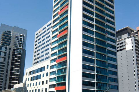 City Tempo Queen St - Accommodation Newcastle 2