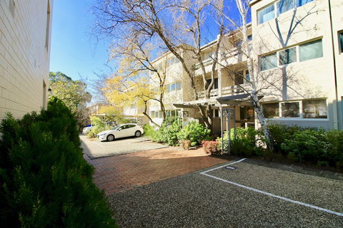 Apartments On Lygon - Accommodation Newcastle 5