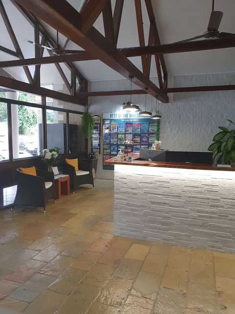 Colonial Palms Motor Inn - Accommodation Newcastle 6
