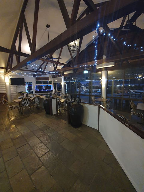 Colonial Palms Motor Inn - Accommodation Newcastle 2