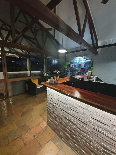 Colonial Palms Motor Inn - Accommodation Newcastle 3