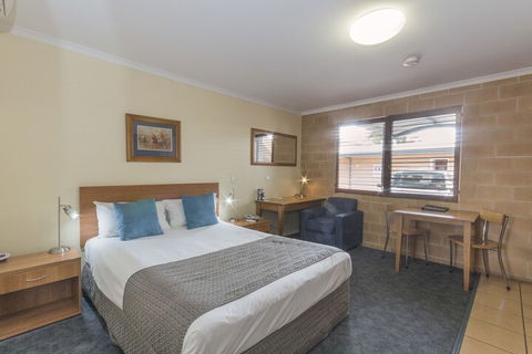 Windmill Motel And Events Centre - Accommodation Newcastle 6