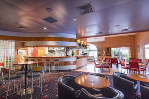 Windmill Motel And Events Centre - Accommodation Newcastle 0