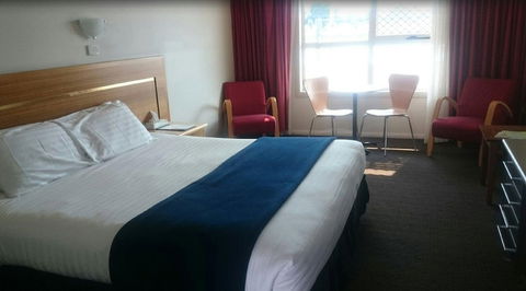 Edgewater Hotel - Accommodation Newcastle 2
