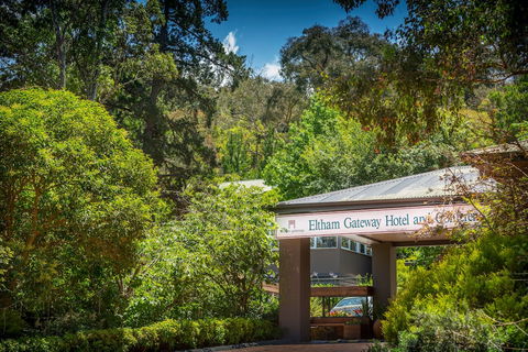 Eltham Gateway Hotel - Accommodation Newcastle 0
