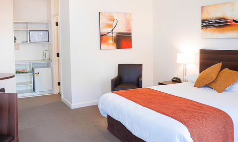 The Standpipe Golf Motor Inn - Accommodation Newcastle 6