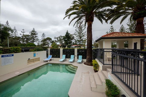Island Beach Resort - Accommodation Newcastle 6