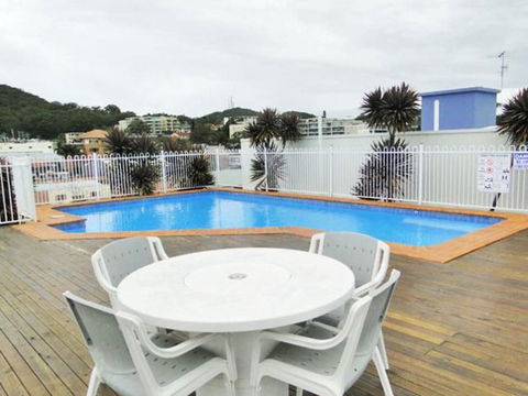 Nelson Towers Motel & Apartments - Accommodation Newcastle 1