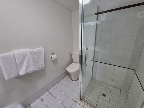 Nelson Towers Motel & Apartments - Accommodation Newcastle 5