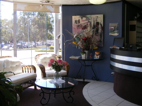 Nelson Towers Motel & Apartments - Accommodation Newcastle 3