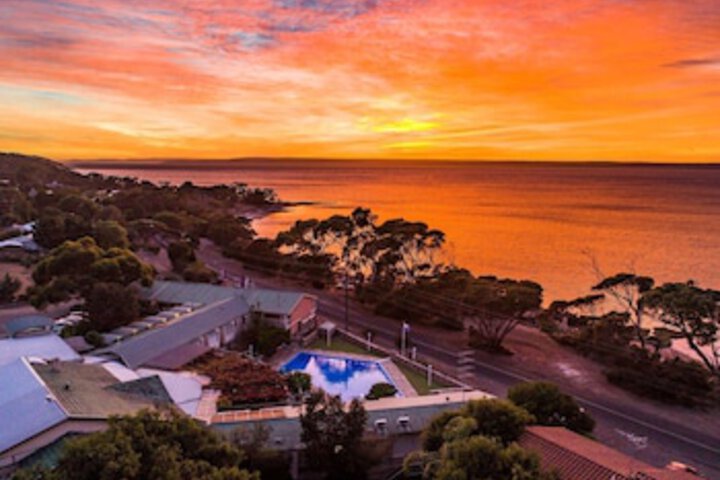 American River SA Accommodation Newcastle