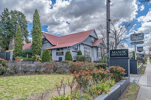 Cotswold Gardens - Accommodation Newcastle 5