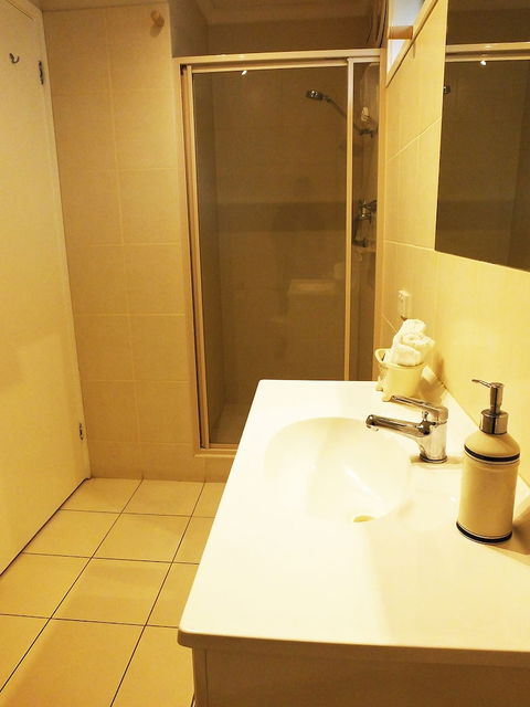 Edinburgh Motor Inn - Accommodation Newcastle 4