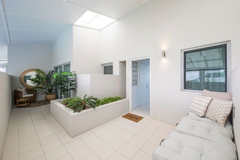 At Marina Shores - Accommodation Newcastle 0