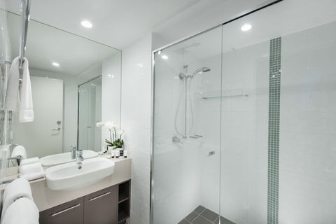 At Marina Shores - Accommodation Newcastle 4