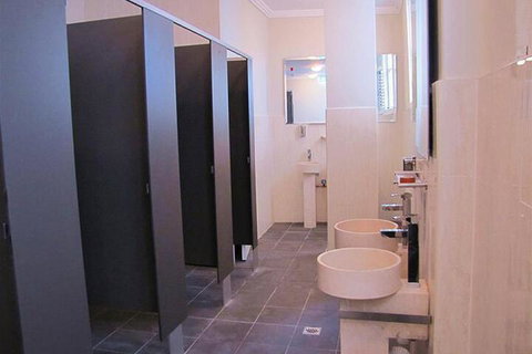 Cooper Lodge Hotel - Accommodation Newcastle 6