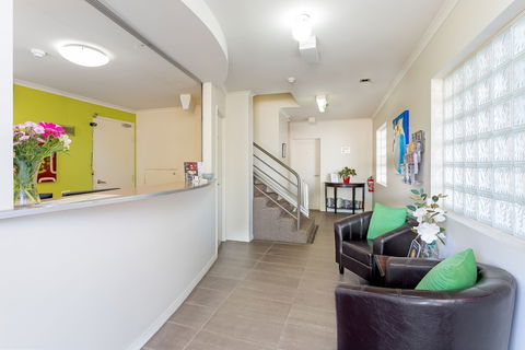Redcliffe Motor Inn - Accommodation Newcastle 0