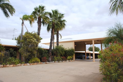 Albert Park Motor Inn - Accommodation Newcastle 0