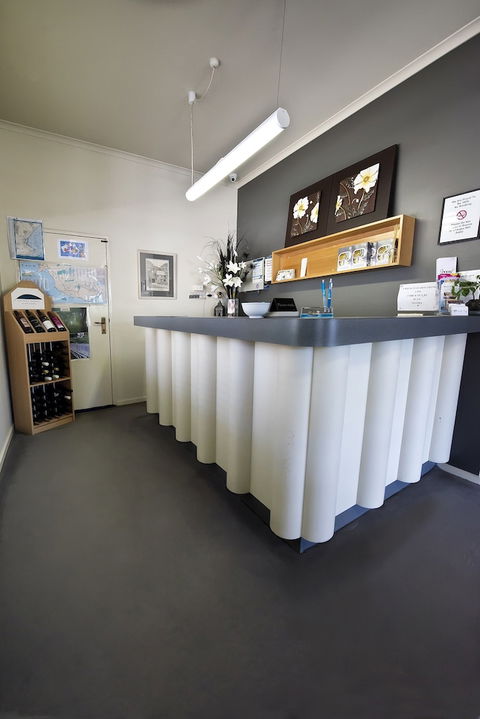 Lorne Coachman Inn - Accommodation Newcastle 2