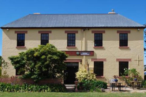 Schouten House - Accommodation Newcastle 4
