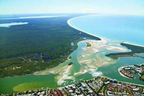 Beach Road Holiday Homes - Accommodation Newcastle 1
