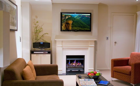 Falls Mountain Retreat - Accommodation Newcastle 5