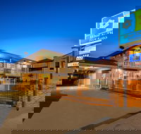 SureStay Hotel by Best Western Blue Diamond Motor Inn - Accommodation Newcastle
