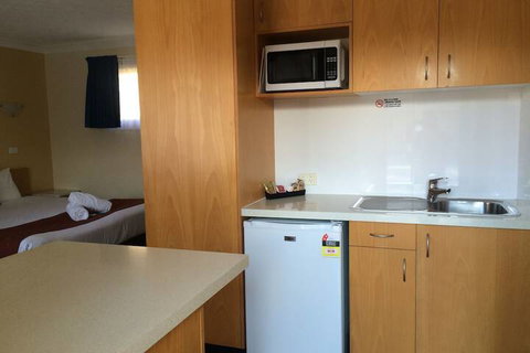 Park Beach Resort Motel - Accommodation Newcastle 4