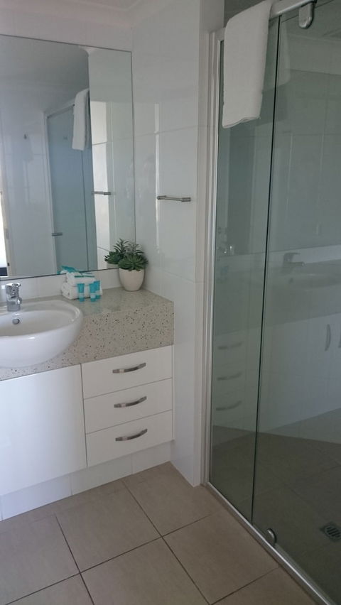 Points North Apartments - Accommodation Newcastle 6