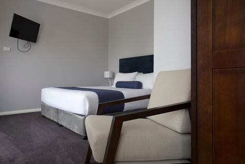 Seabreeze Hotel - Accommodation Newcastle 6
