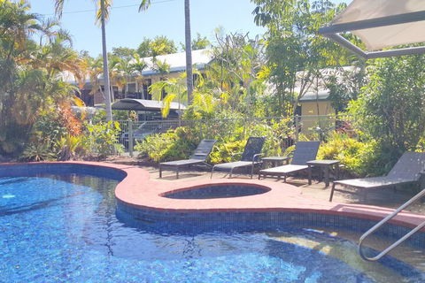 At The Mango Tree - Accommodation Newcastle 4