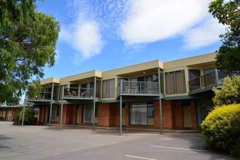 Comfort Inn & Suites Lakes Entrance - Accommodation Newcastle 5