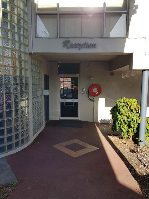 Ringwood Lake Inn - Accommodation Newcastle 0