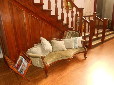 Victoria House Motor Inn - Accommodation Newcastle 2