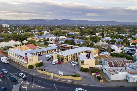 Scottys Motel - Accommodation Newcastle 2