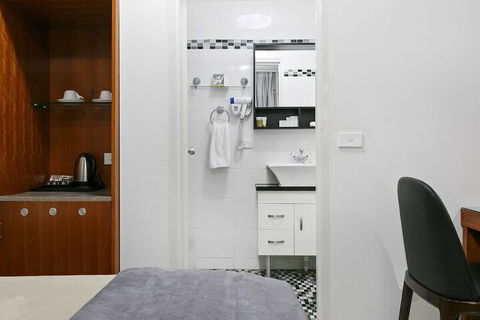Comfort Inn & Suites Burwood - Accommodation Newcastle 7