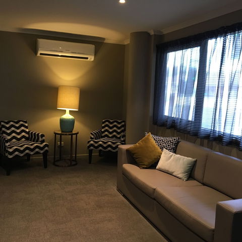 Quest Mont Albert - Accommodation Newcastle 4
