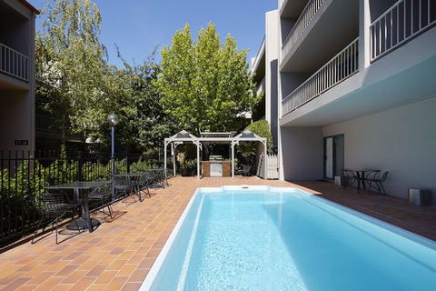 Pinnacle Apartments - Accommodation Newcastle 1