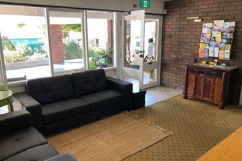 Matador Motor Inn - Accommodation Newcastle 2