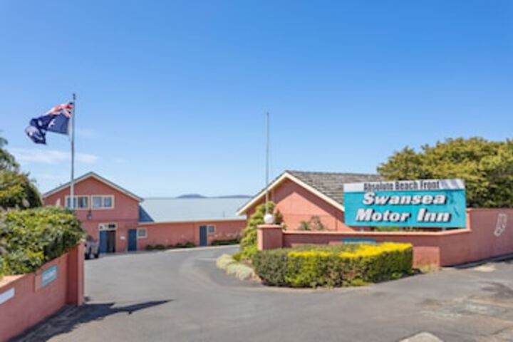 Apslawn TAS Accommodation Newcastle
