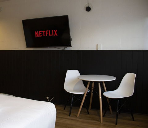 Davis Avenue Apartments - Accommodation Newcastle 2