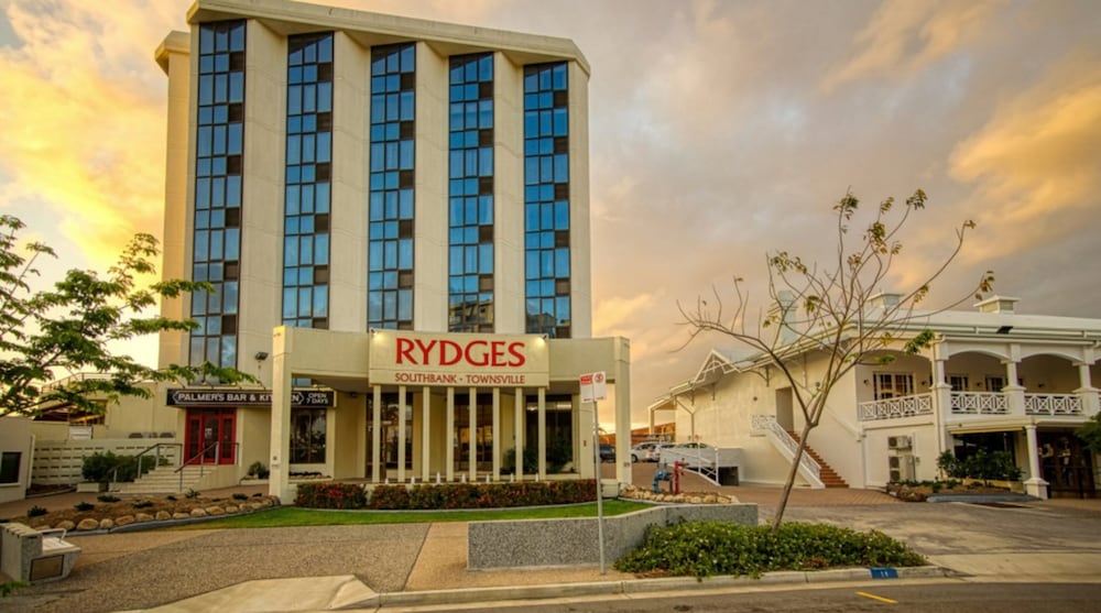 South Townsville QLD Accommodation Newcastle