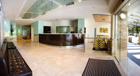 Hyde Park Inn - Accommodation Newcastle 2