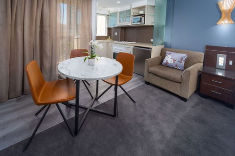 Hyde Park Inn - Accommodation Newcastle 6