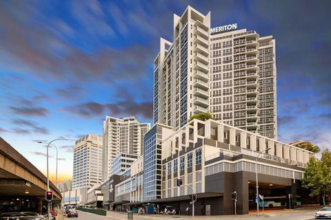 Meriton Suites Bondi Junction - Accommodation Newcastle 1